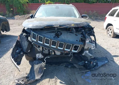 2019 Jeep Compass Limited 4X4 from USA, damaged, VIN 3C4NJDCB8KT673289